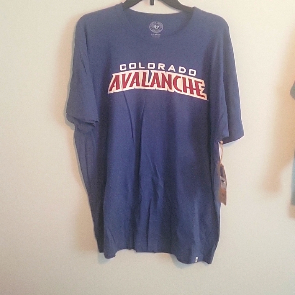 Colorado avalanche tee shirt